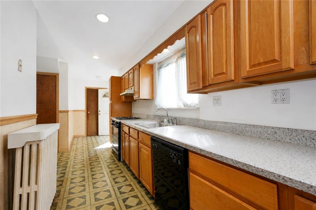 396 BEMENT Avenue, Staten  Island, New York, 10310 image 28