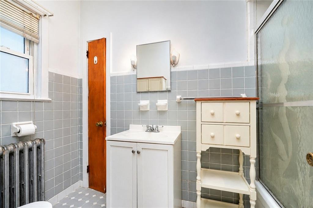 396 BEMENT Avenue, Staten  Island, New York, 10310 image 27