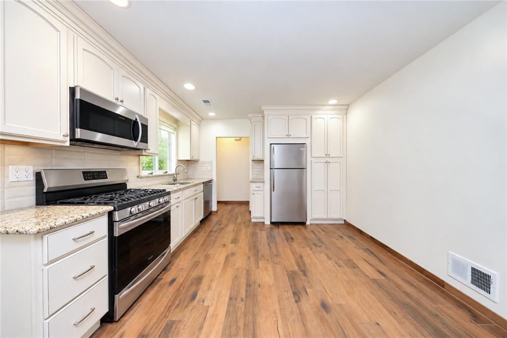 11 Cottage Avenue, Staten  Island, New York, 10308 image 18