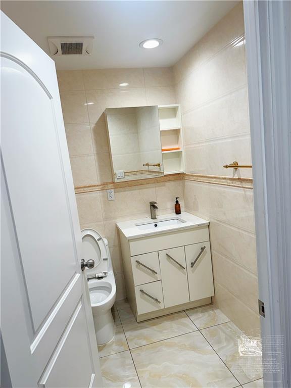 779 47 Street 3A, Brooklyn, New York, 11220