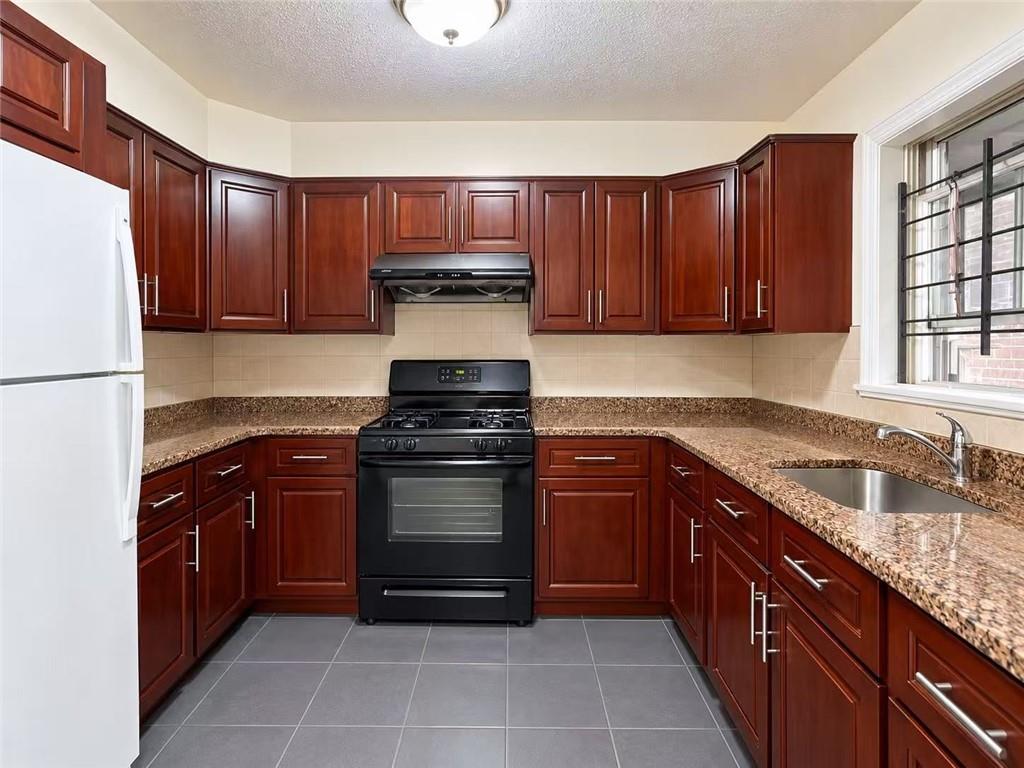 2847 West 35th Street Image 5