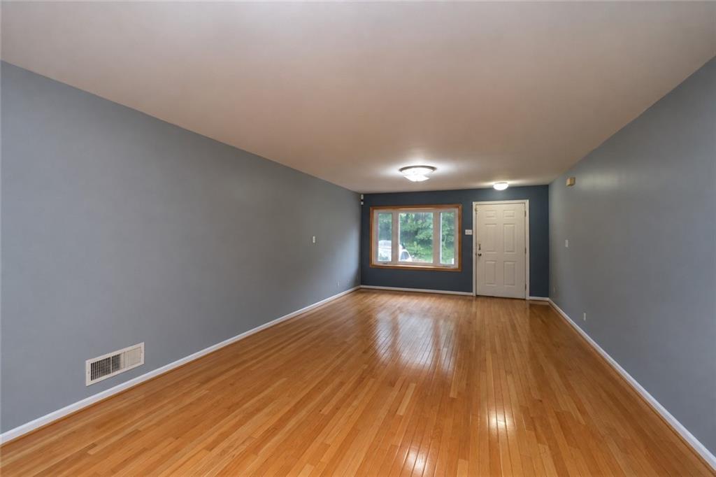 21 Kansas Avenue Image 3