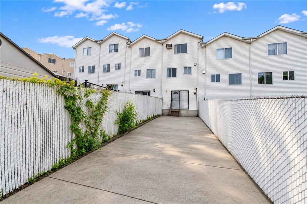 21 Kansas Avenue, Staten  Island, New York, 10305 image 23