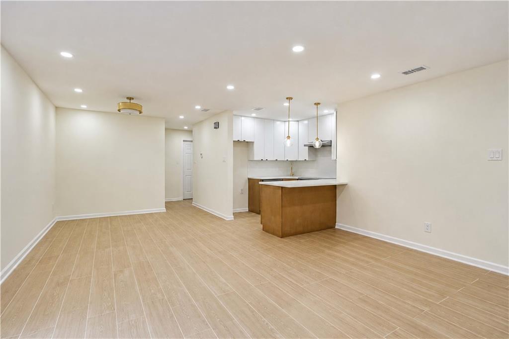 64 Timber Ridge Drive 64, Staten  Island, New York, 10306 image 8