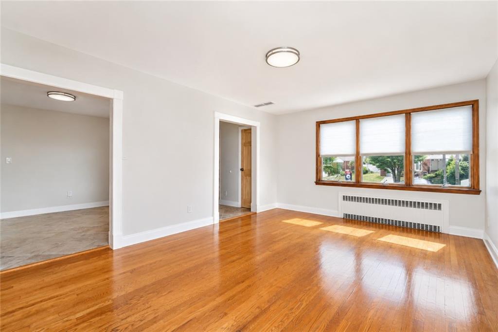708 Hylan Boulevard Image 5