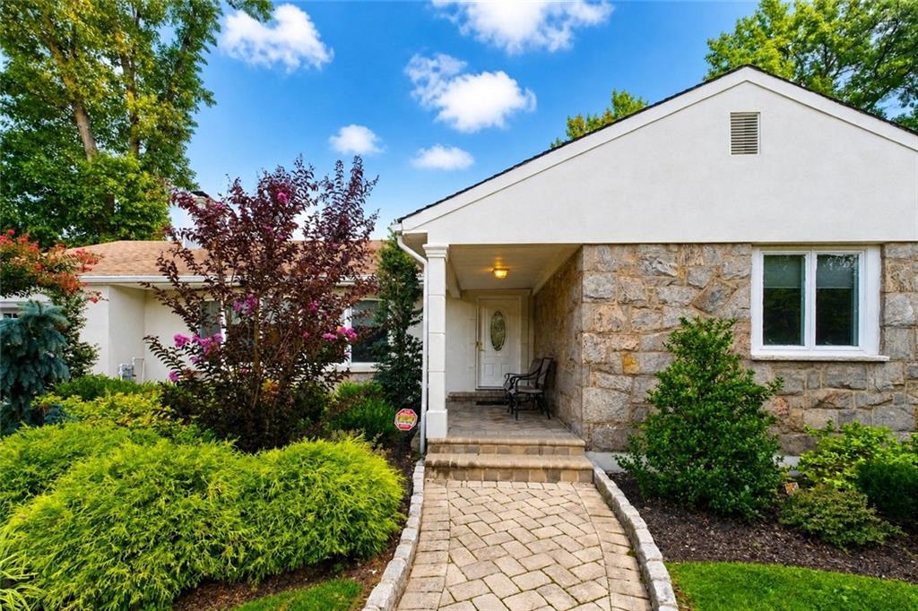 69 Elmhurst Avenue Image 2