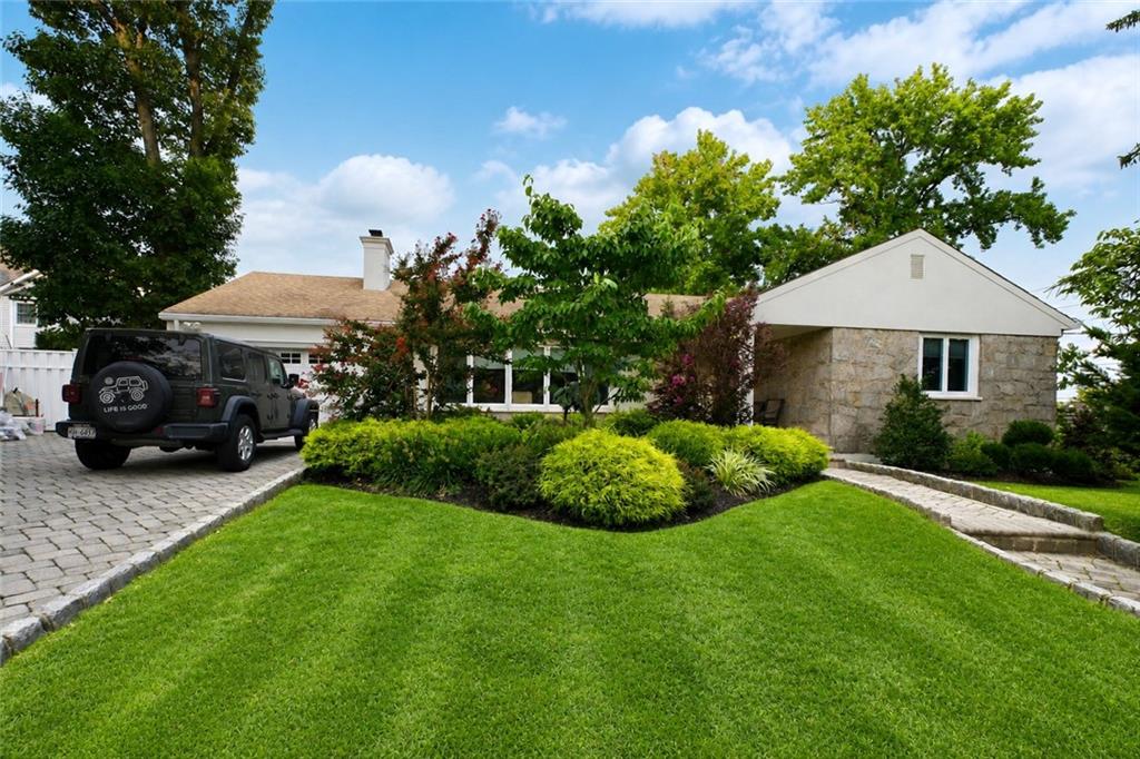 69 Elmhurst Avenue Image 3
