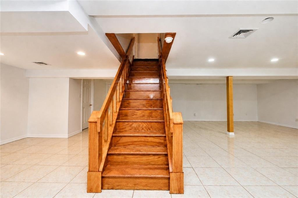 69 Elmhurst Avenue, Staten  Island, New York, 10301 image 30