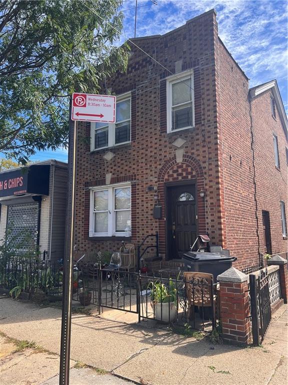 9024 Glenwood Road Image 3