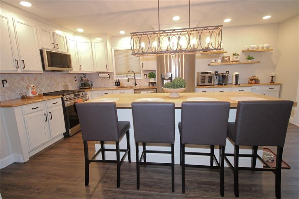17 Samantha Lane, Staten  Island, New York, 10309 image 12