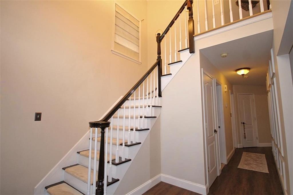 17 Samantha Lane, Staten  Island, New York, 10309 image 6