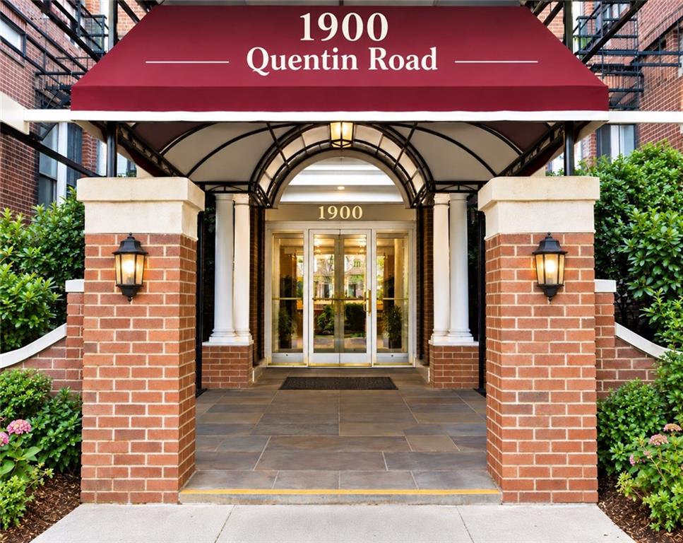 1900 Quentin Road A15 Image 2