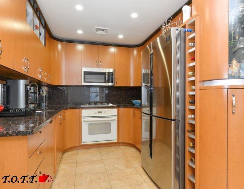 298 Whitman Drive Image 3
