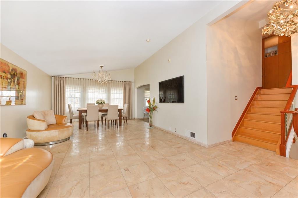 298 Whitman Drive, Brooklyn, New York, 11234 image 21