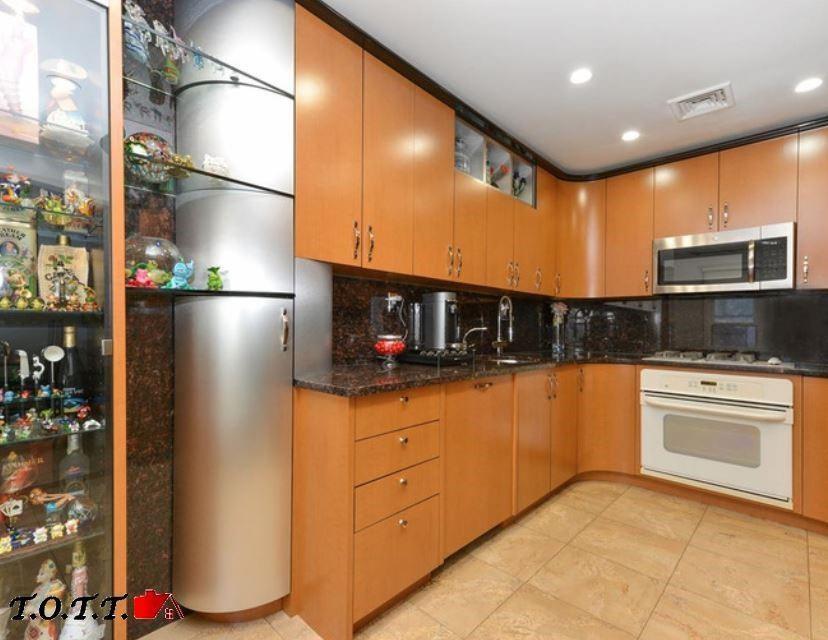 298 Whitman Drive Image 5