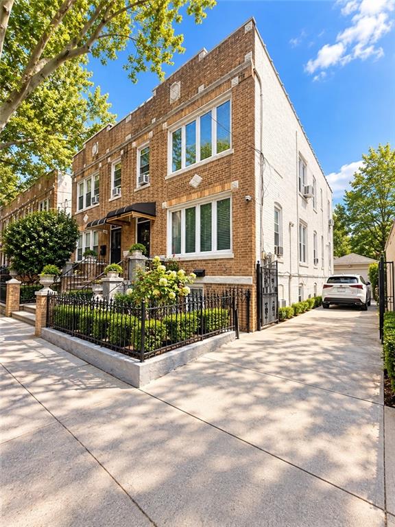 971 66th Street, Brooklyn, New York, 11219