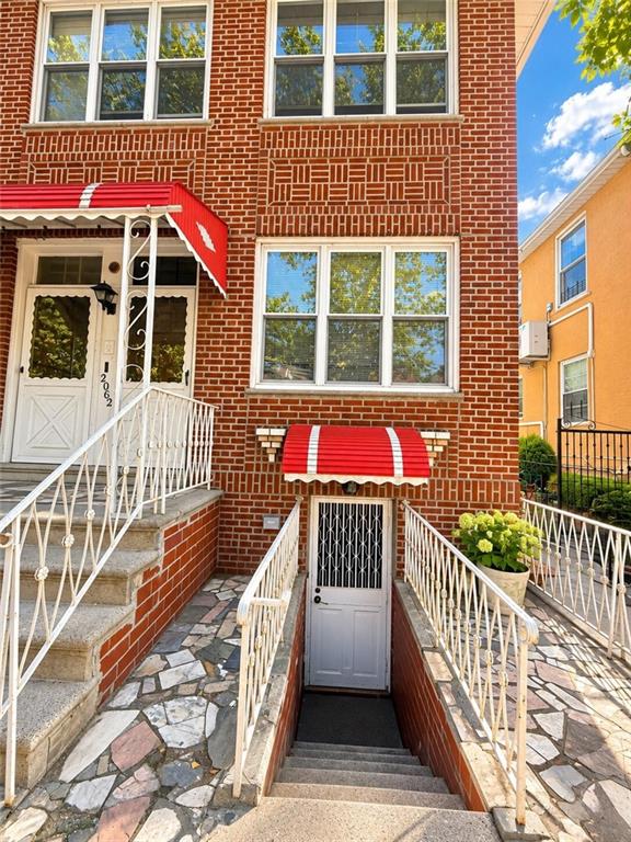 2062 60th Street Image 4