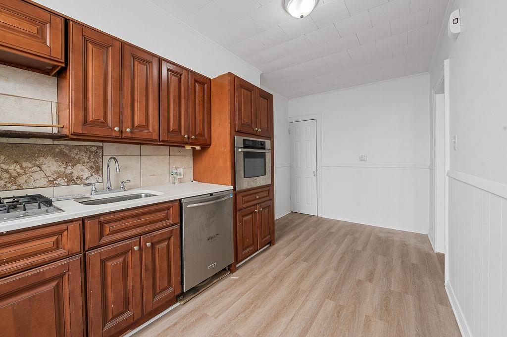 81 Bay 7th Street, Brooklyn, New York, 11228 image 15