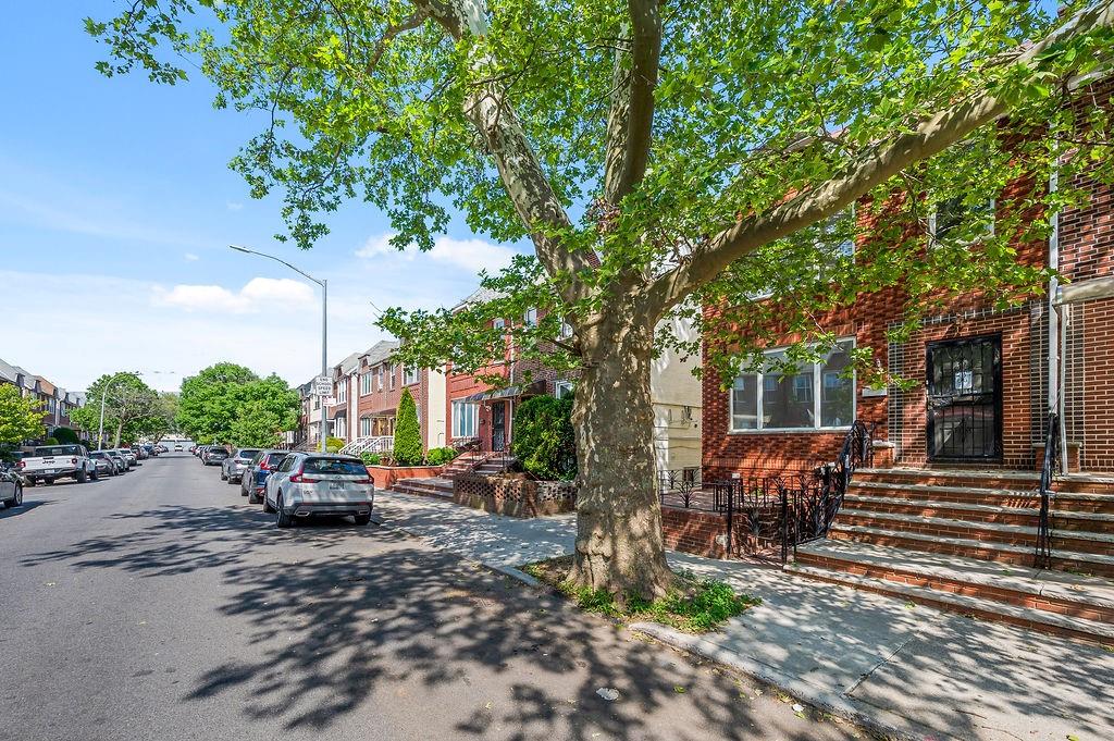 81 Bay 7th Street, Brooklyn, New York, 11228 image 30