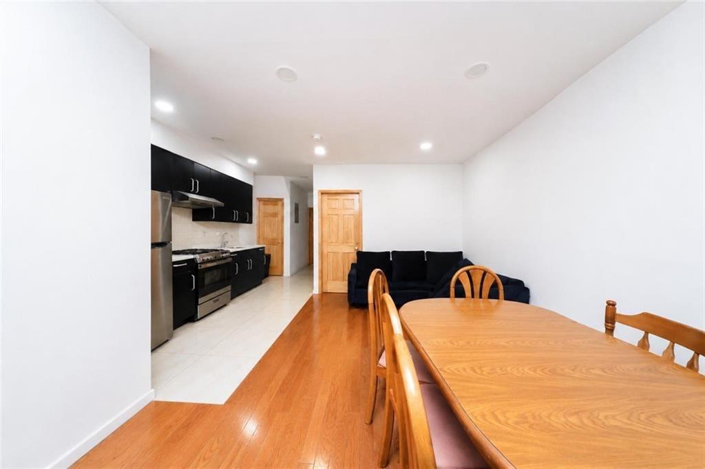 133 Gelston Avenue Image 5