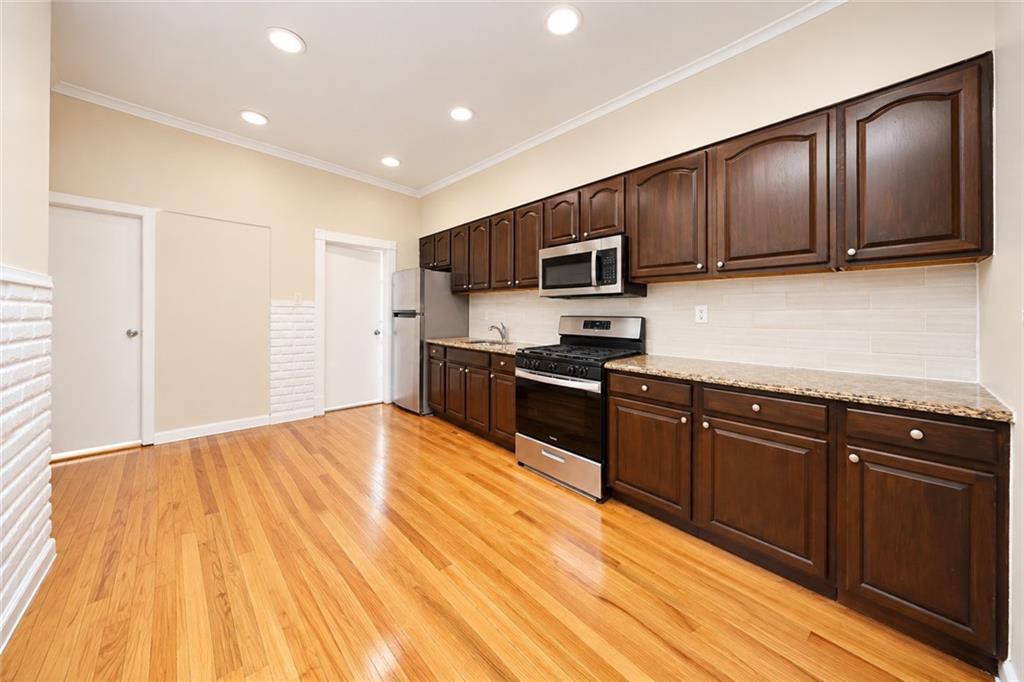 164 Brighton Avenue Image 4