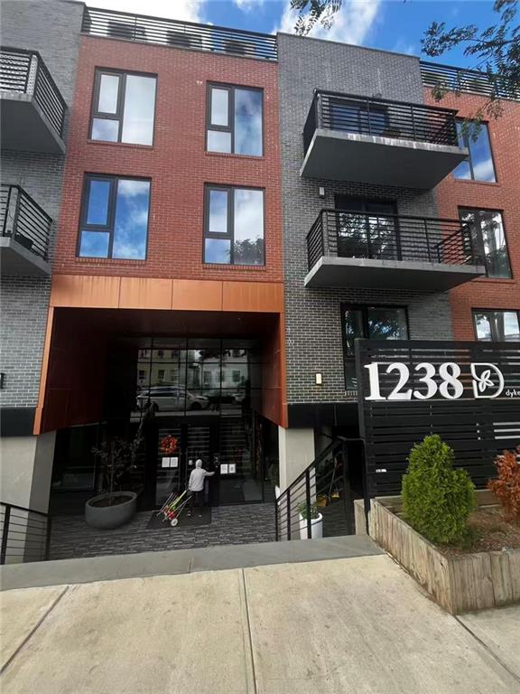 1238 63RD Street 417 Image 2
