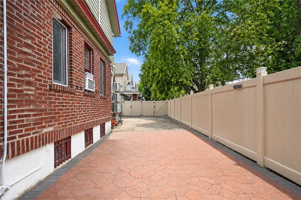 2821 AVENUE N Avenue, Brooklyn, New York, 11210 image 26