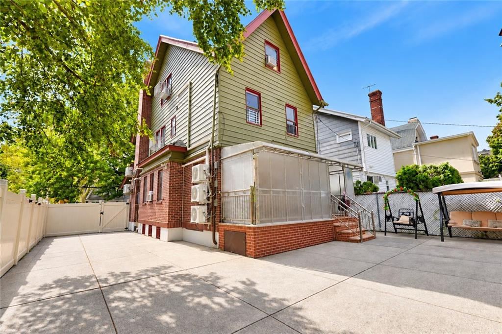 2821 AVENUE N Avenue, Brooklyn, New York, 11210 image 28