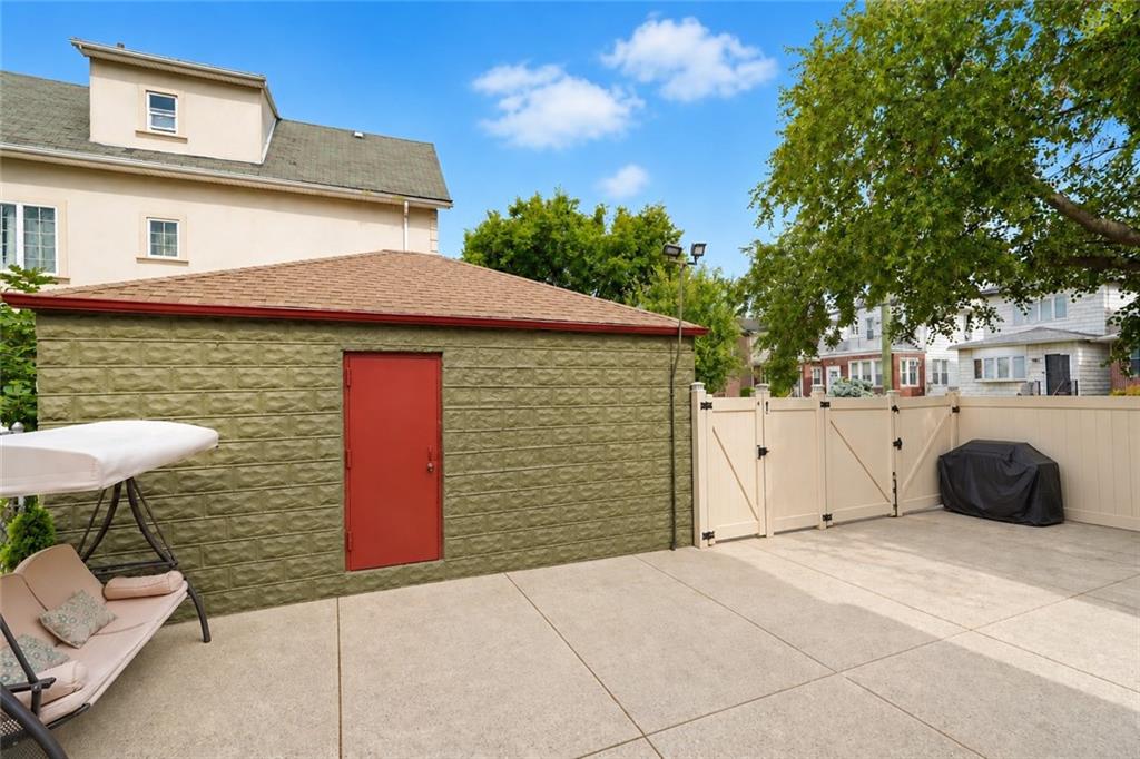 2821 AVENUE N Avenue, Brooklyn, New York, 11210 image 30