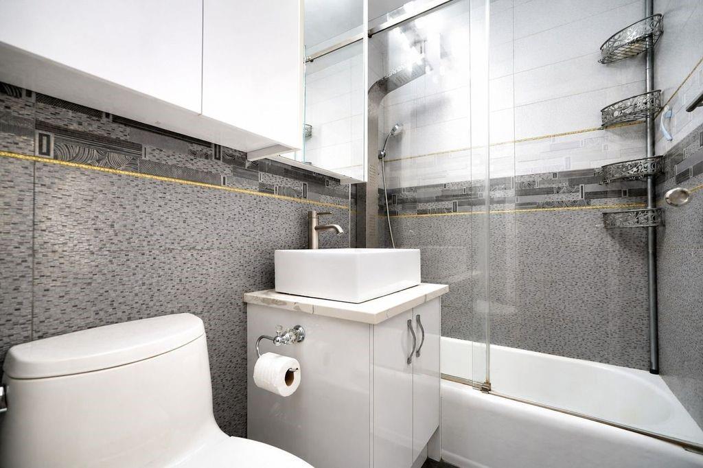 35 Seacost Terrace 18F, Brooklyn, New York, 11235 image 15
