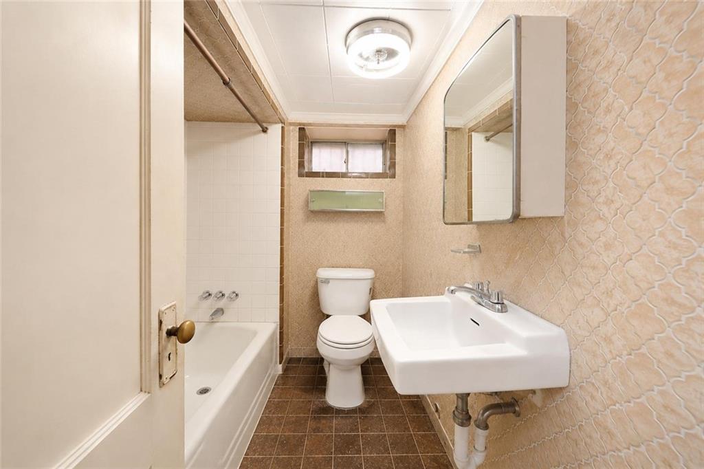 1334 E 15 Street, Brooklyn, New York, 11230 image 9