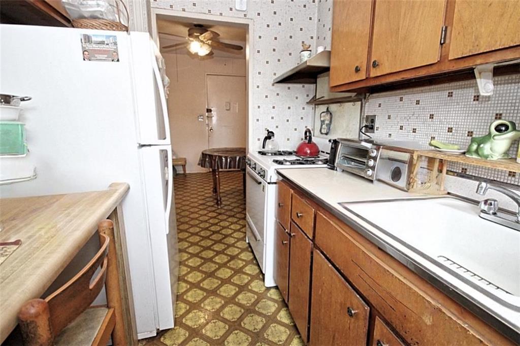 448 Neptune Avenue 23F, Brooklyn, New York, 11224 image 10
