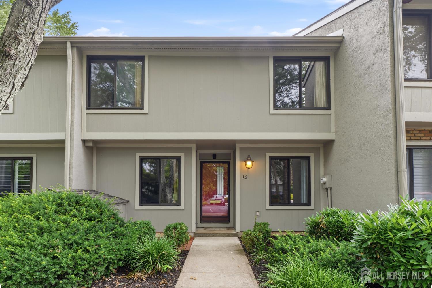 16 Irongate Image 4