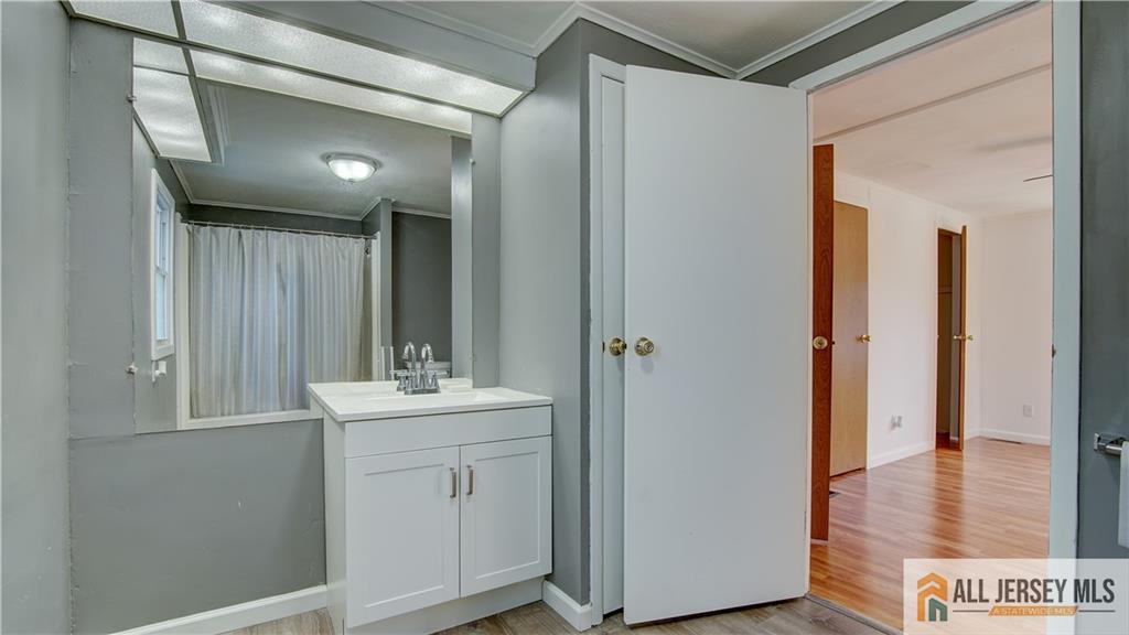 303 Woods End Court, Spotswood, NJ, 08884 image 26
