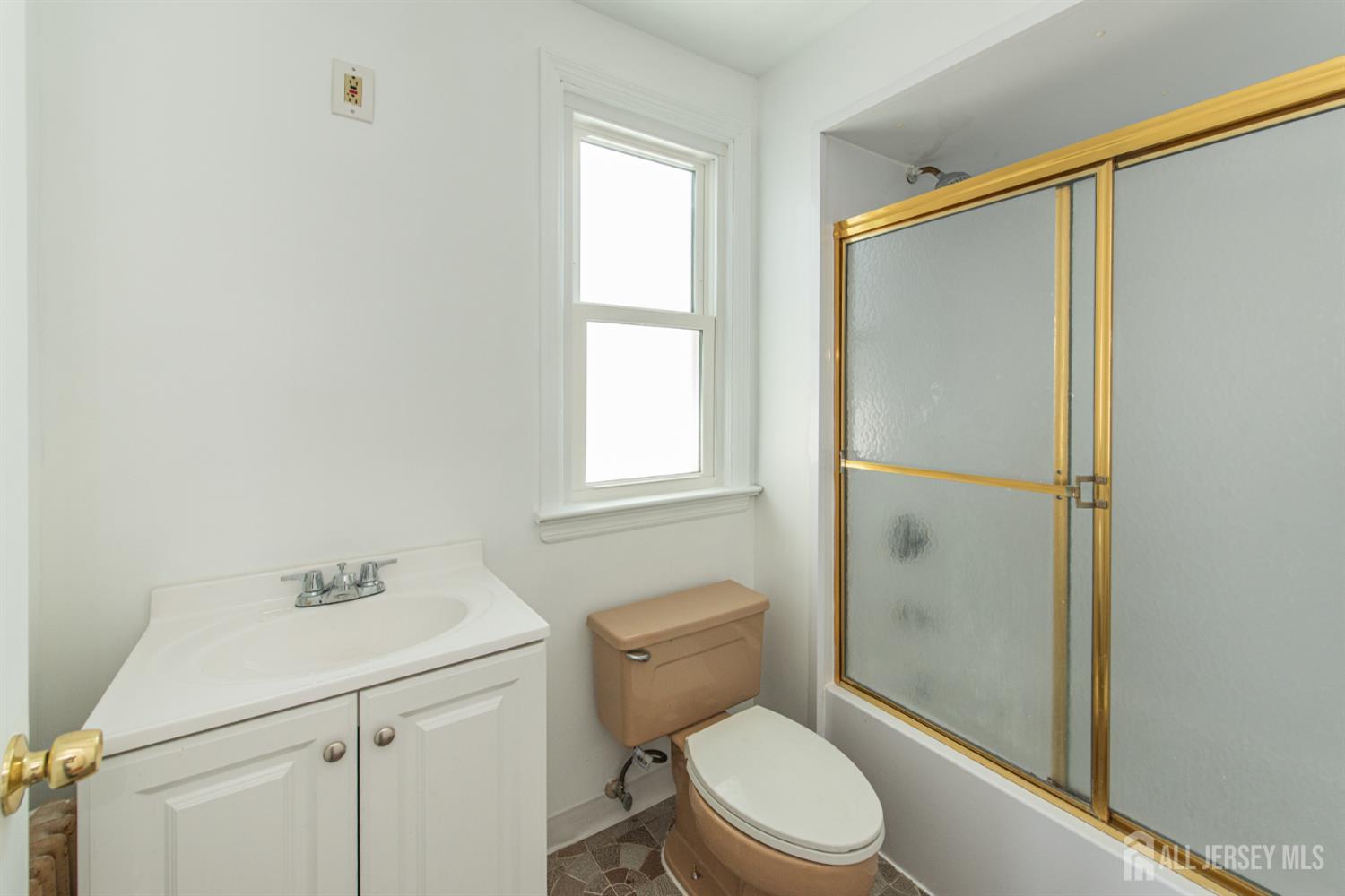 136 W 56th Street, Bayonne, NJ, 07002 image 14