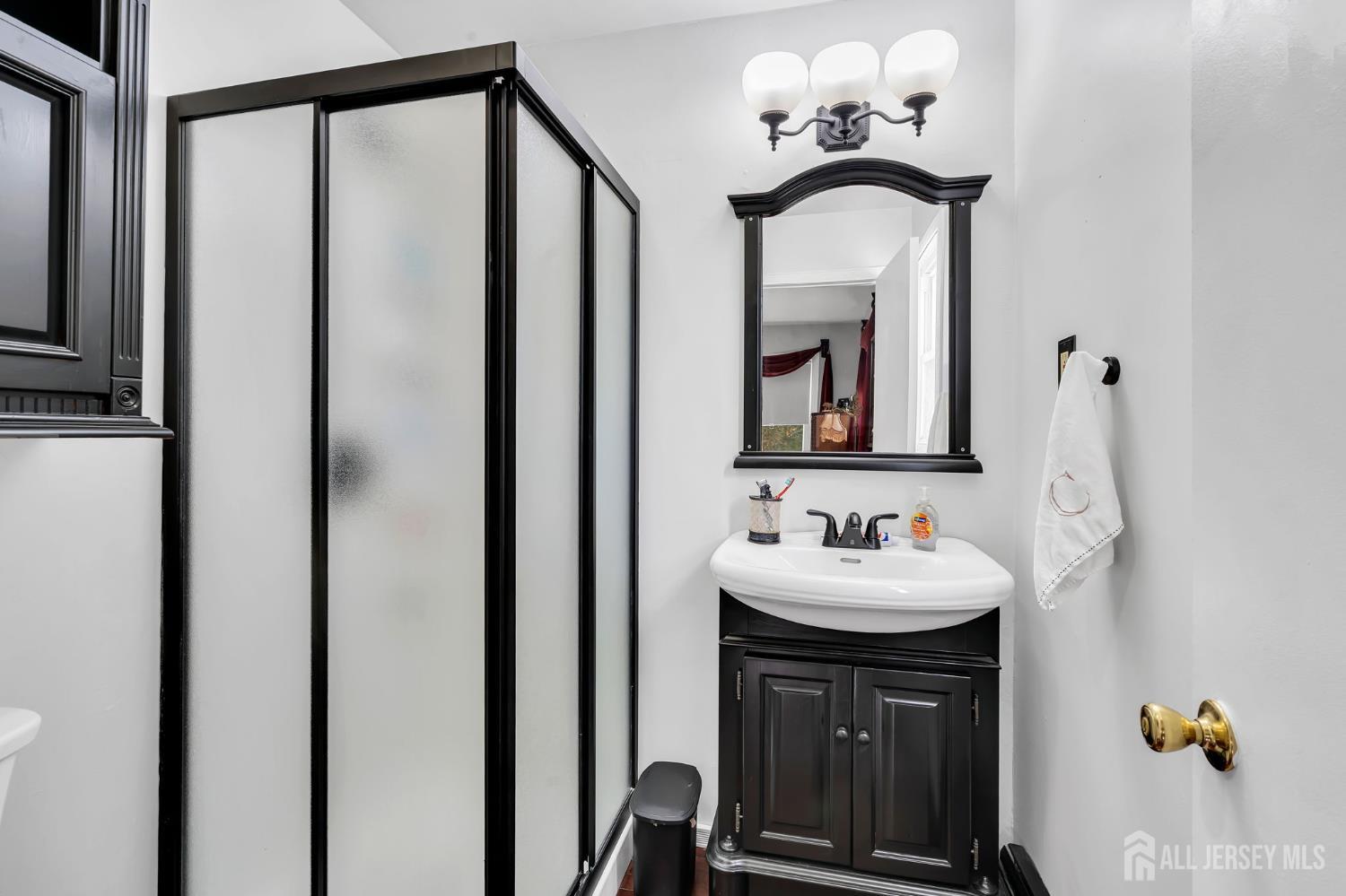35 Richard Terrace, Middletown, NJ, 07748 image 14
