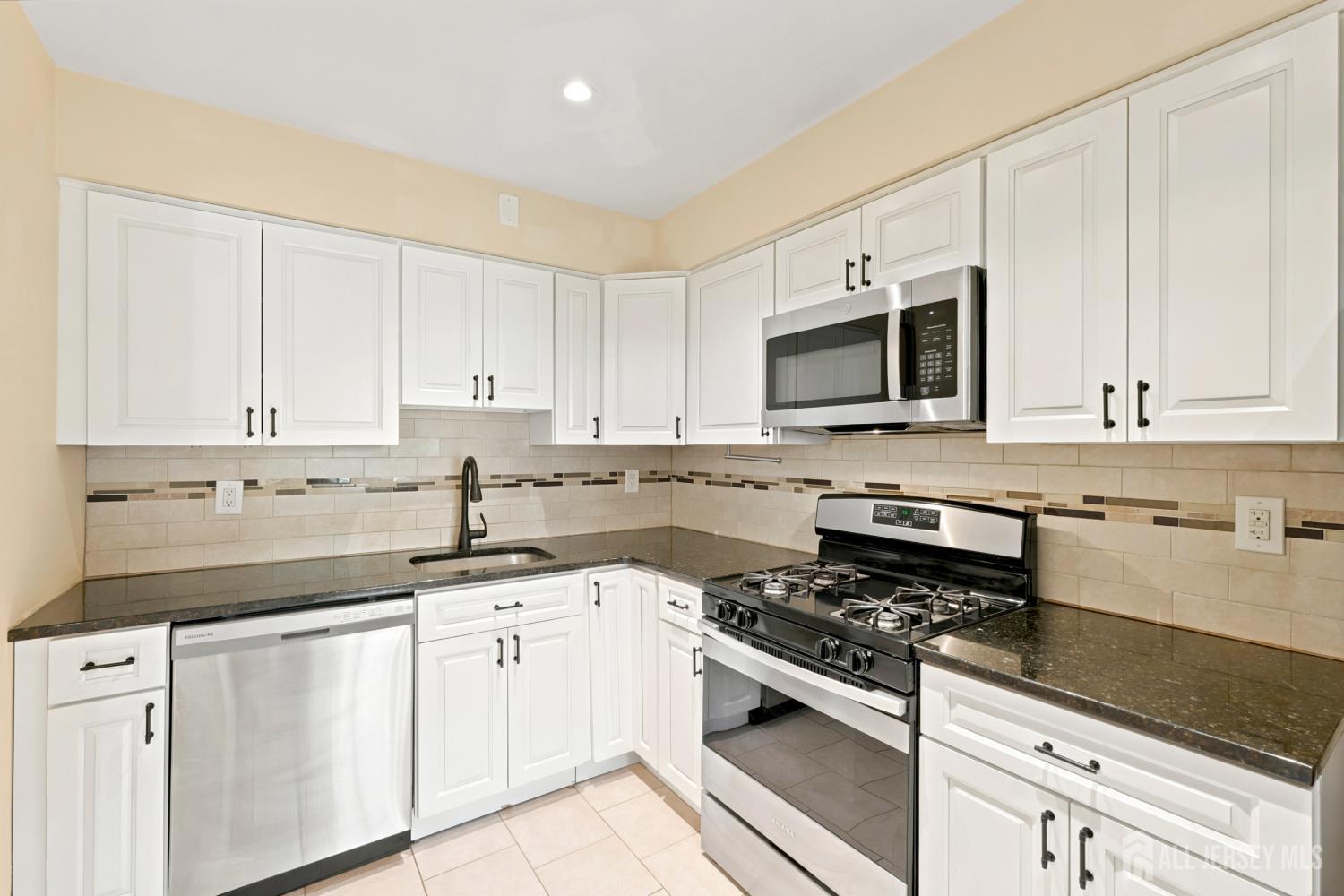 37 Irongate, Metuchen, NJ, 08840 image 13