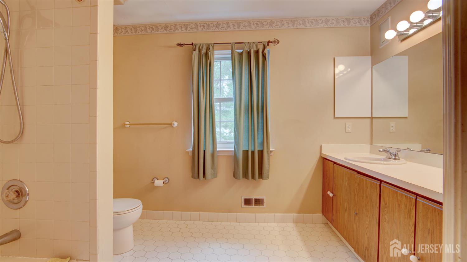 8 Forden Court, Sayreville, NJ, 08872 image 24