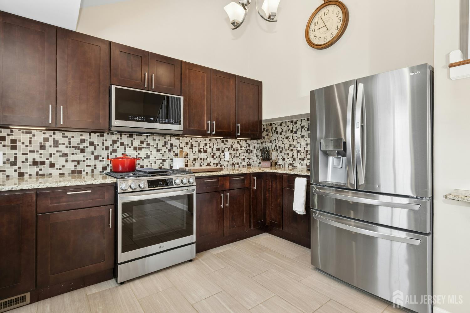 57 CLEVELAND Avenue Image 4
