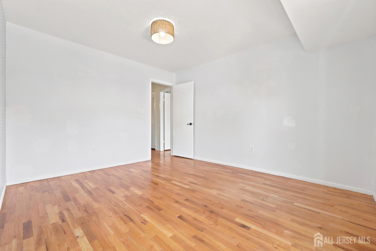 37 Irongate, Metuchen, NJ, 08840 image 33