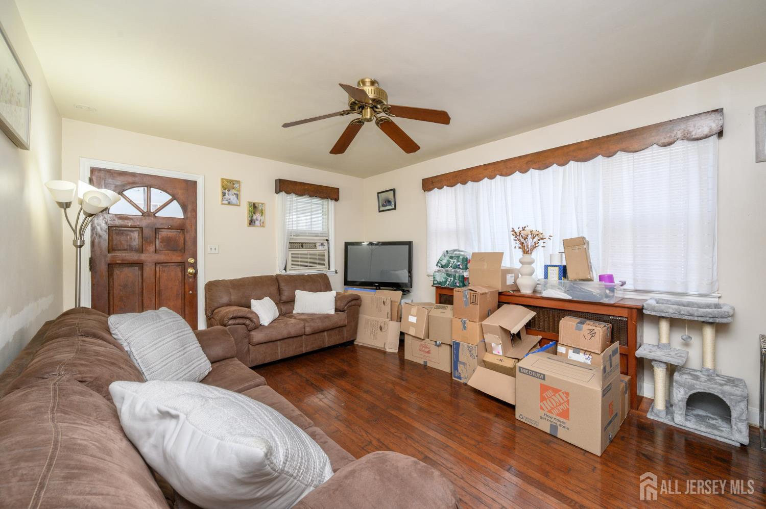 25 Broad Terrace Image 4