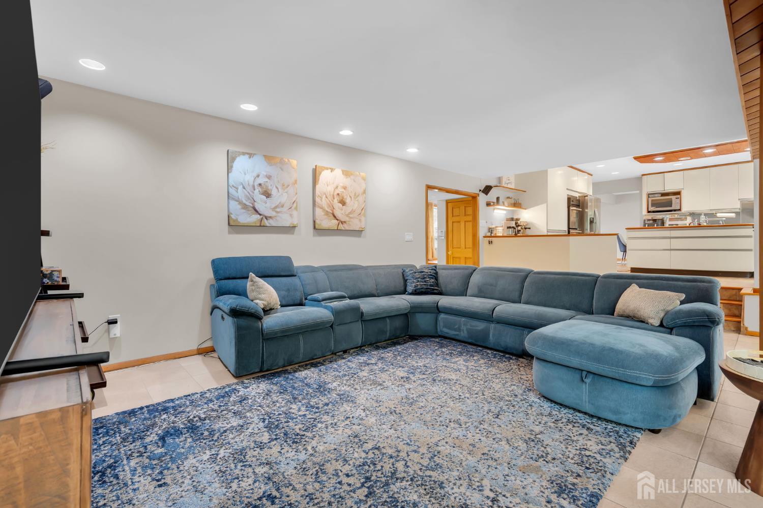 16 Woodmere Road, North Brunswick, NJ, 08902 image 8