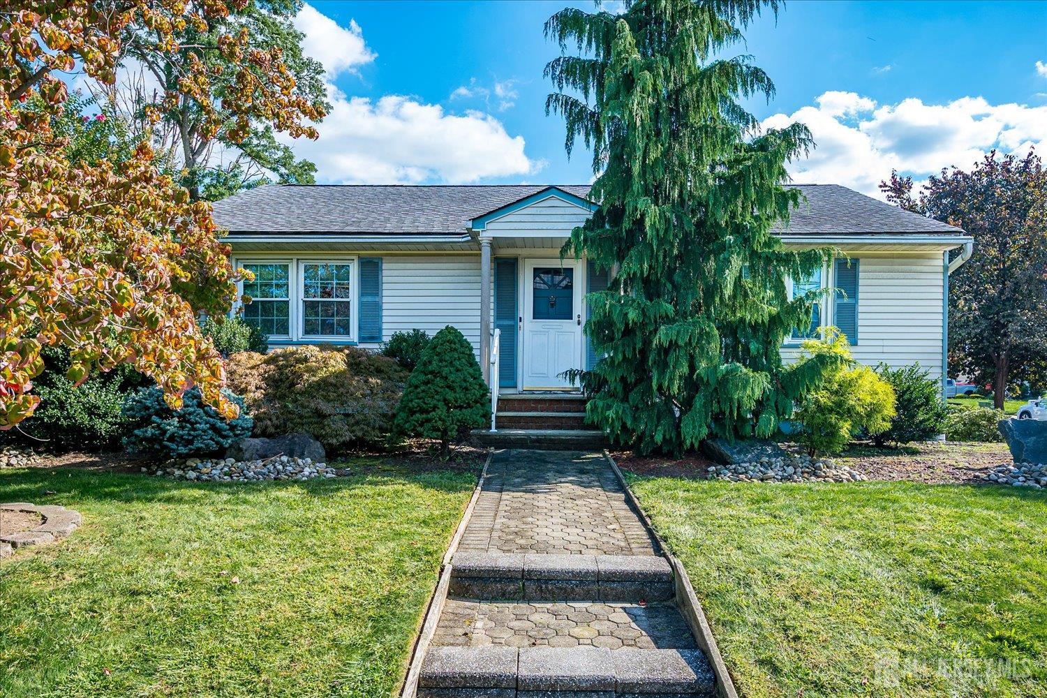 669 Old Post Road, Edison, NJ, 08817