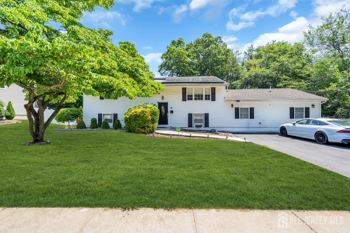 14 Arlington Drive Image 3