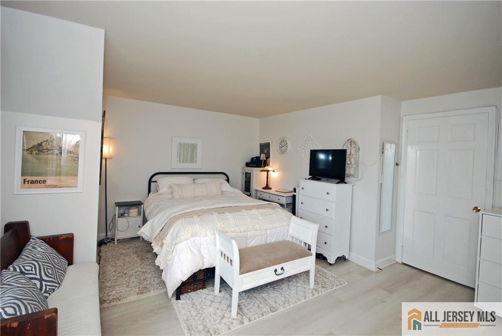 68 Gloucester Way N, Monroe, NJ, 08831 image 19