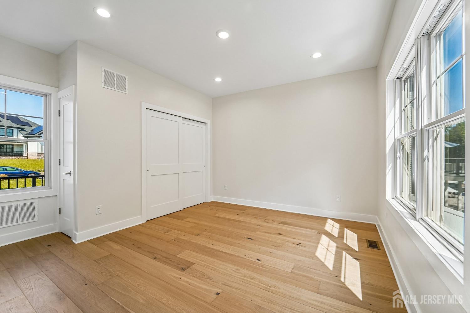 11 Scarlet Drive, Piscataway, NJ, 08854 image 25