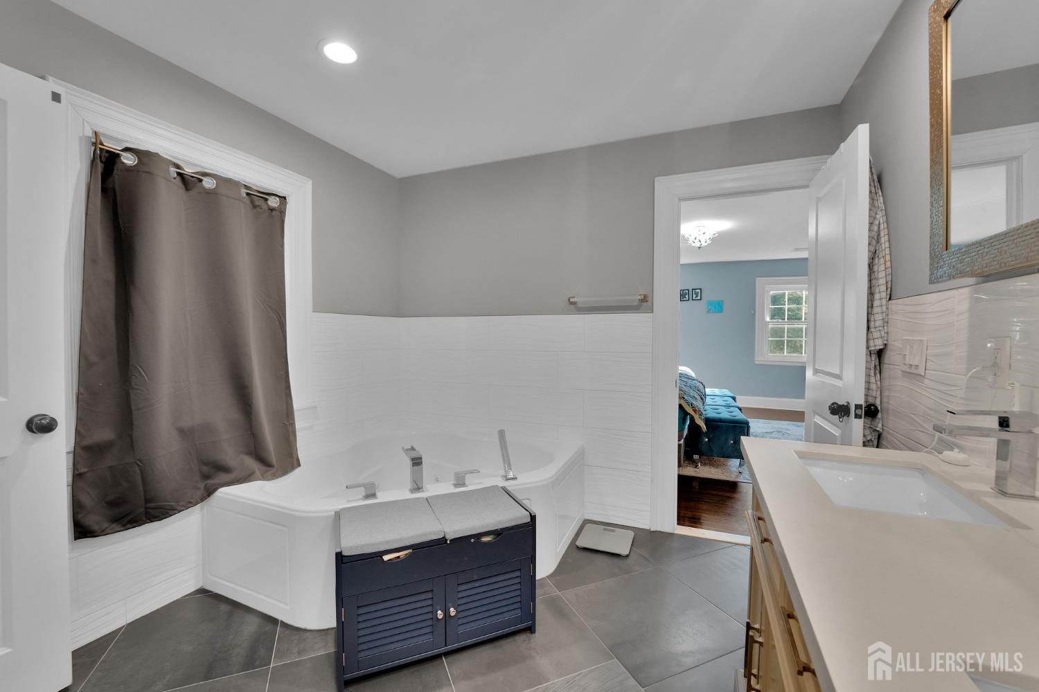 833 Salem Avenue, Hillside, NJ, 07205 image 17