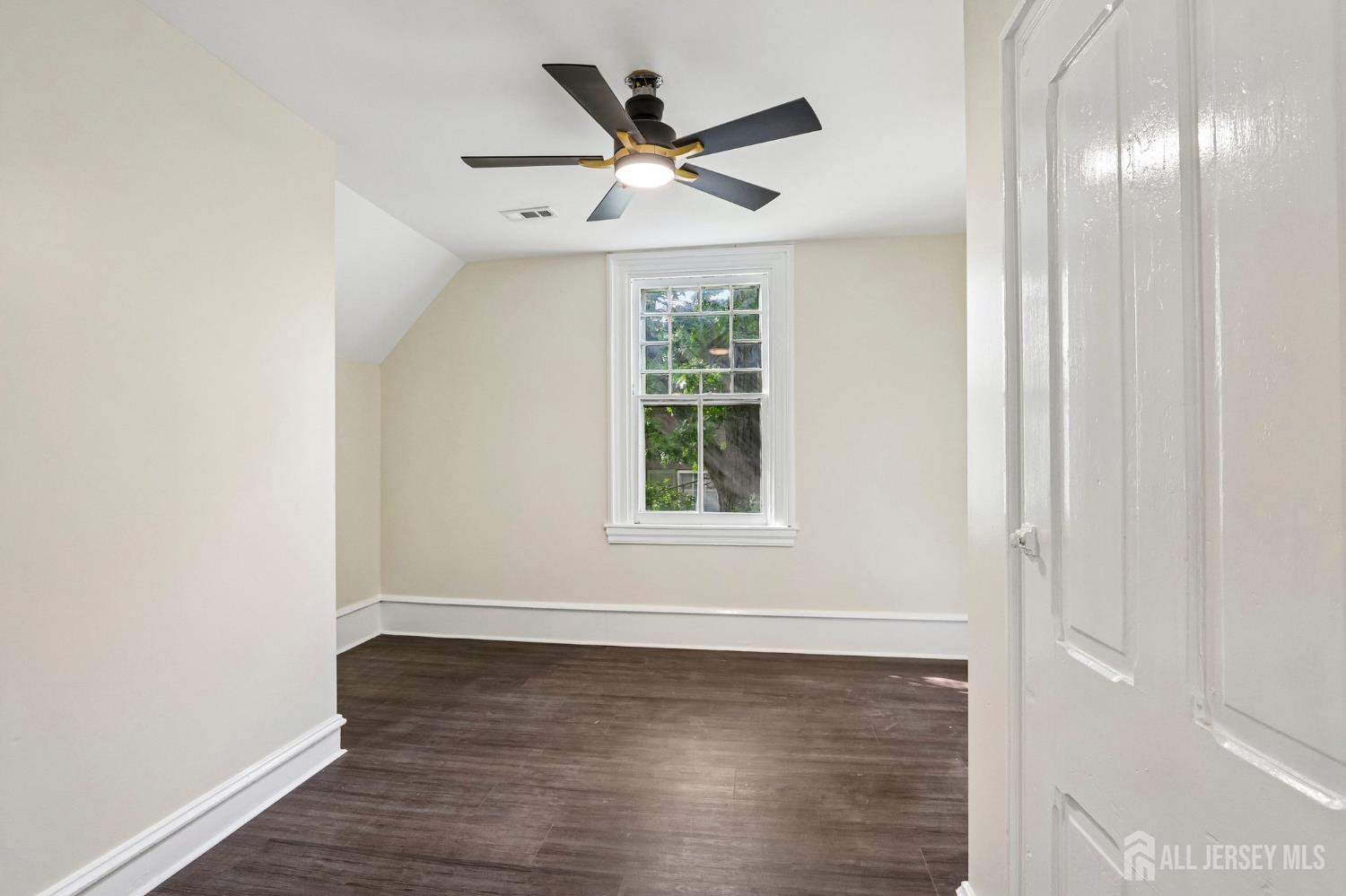 53 S Woodland Avenue, Woodbury Heights, NJ, 08096 image 16