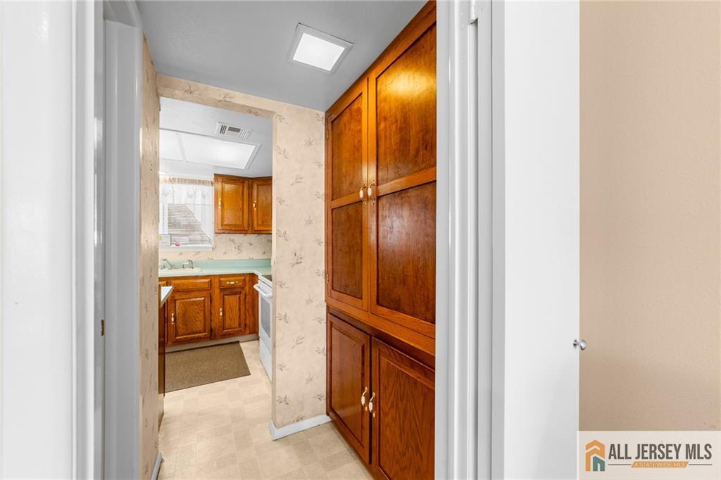 376 Stirling Drive 376A, Jamesburg, NJ, 08831 image 15