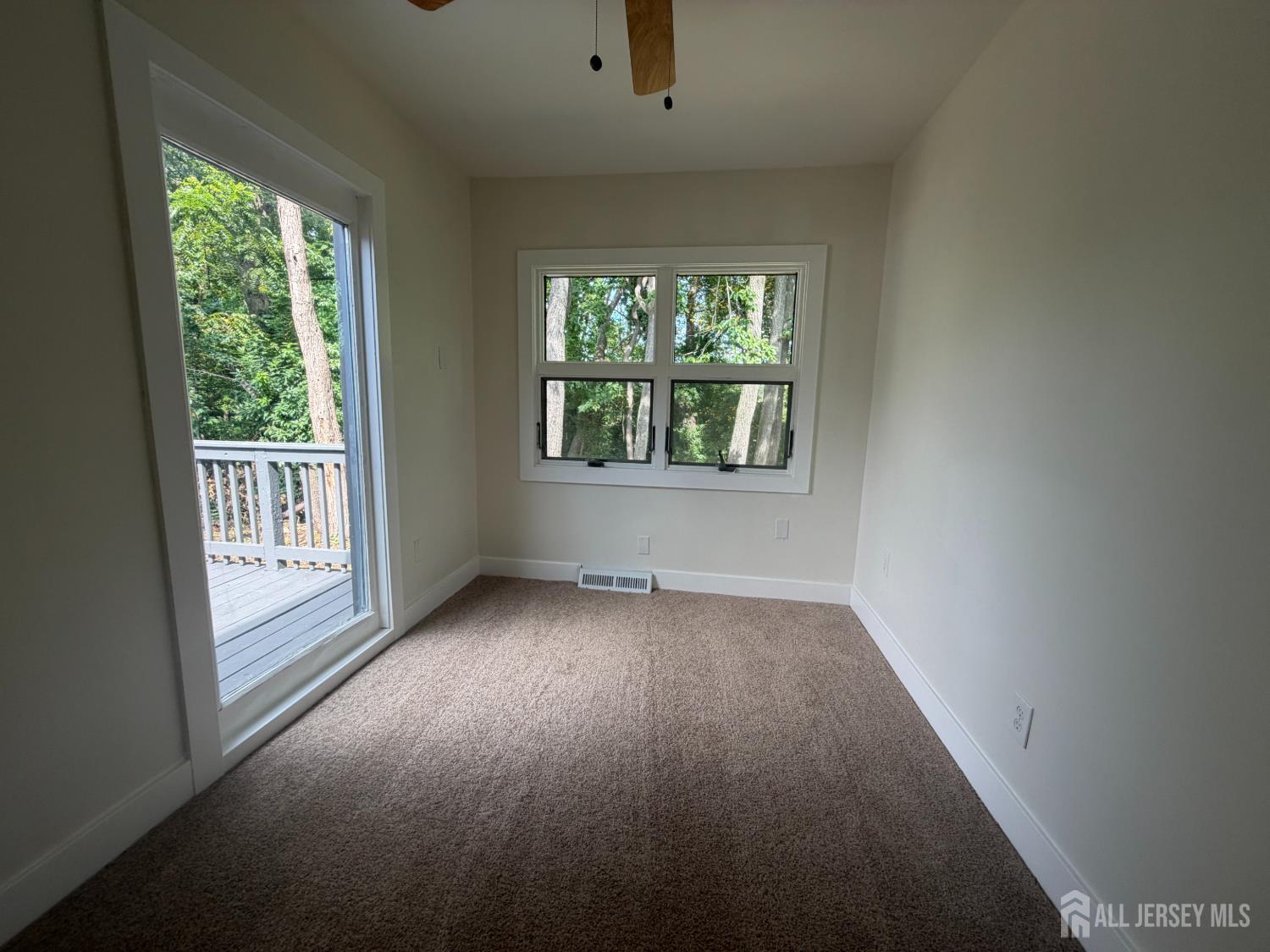 278 Outlook Boulevard Image 3
